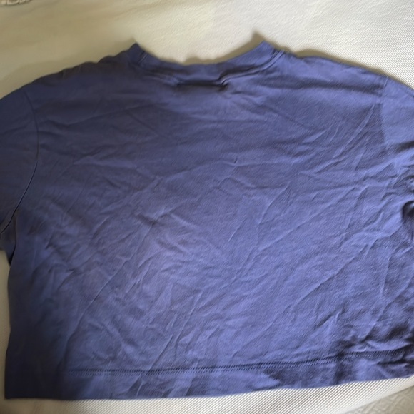 small cropped nike tee perfect condition - Picture 2 of 3